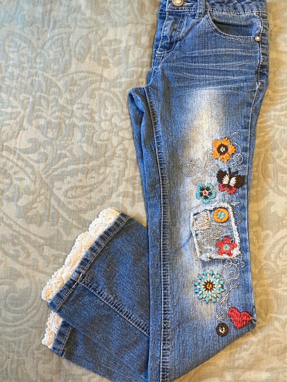 Squeeze New York Girls Bootcut Embroidered Crochet Butterfly Jeans Size 8 EUC!